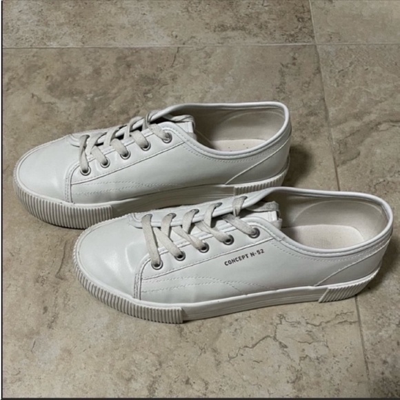 H&M Divided Concept N° 52 white lace up faux leather platform sneakers. Size 6 - Picture 2 of 5